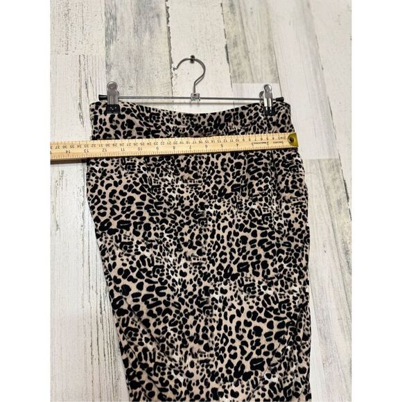 Vince Camuto Leopard Print Mini Skirt - Picture 7 of 9